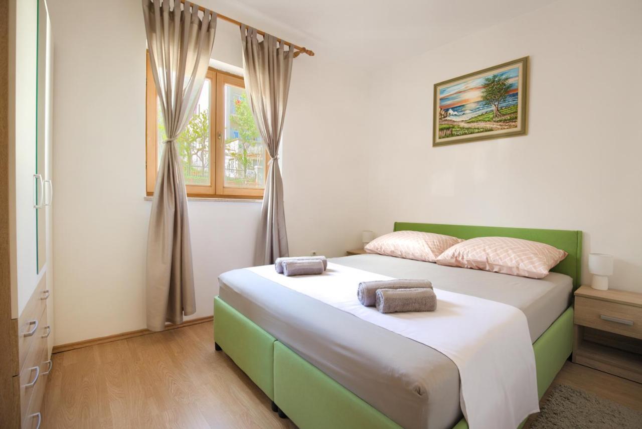 Apartman Andi Apartment Pula Exterior foto